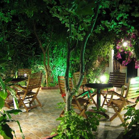 Eleftheria Lindian Studios I ลินดอส ภายนอก รูปภาพ
